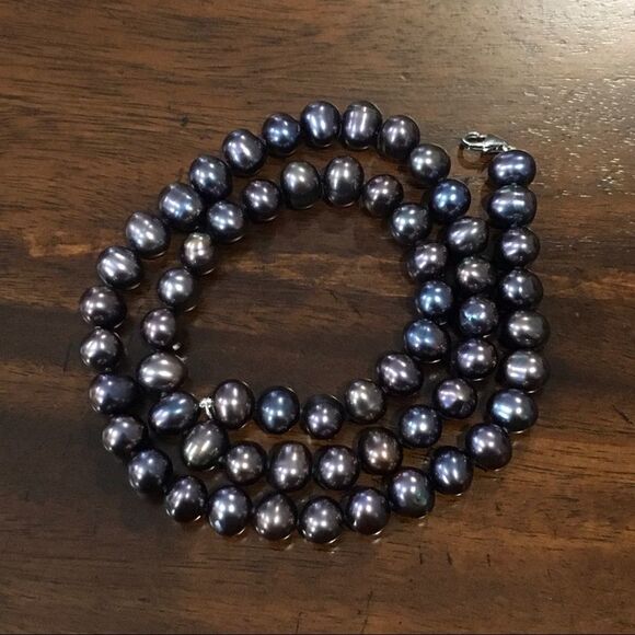 Peacock Pearl Necklace With Sterling Silver Clasp - Picture 4 of 13